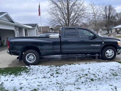 Used 2006 Dodge Ram 3500 Truck SLT w/ Quad Cab Big Horn Value Group image 6