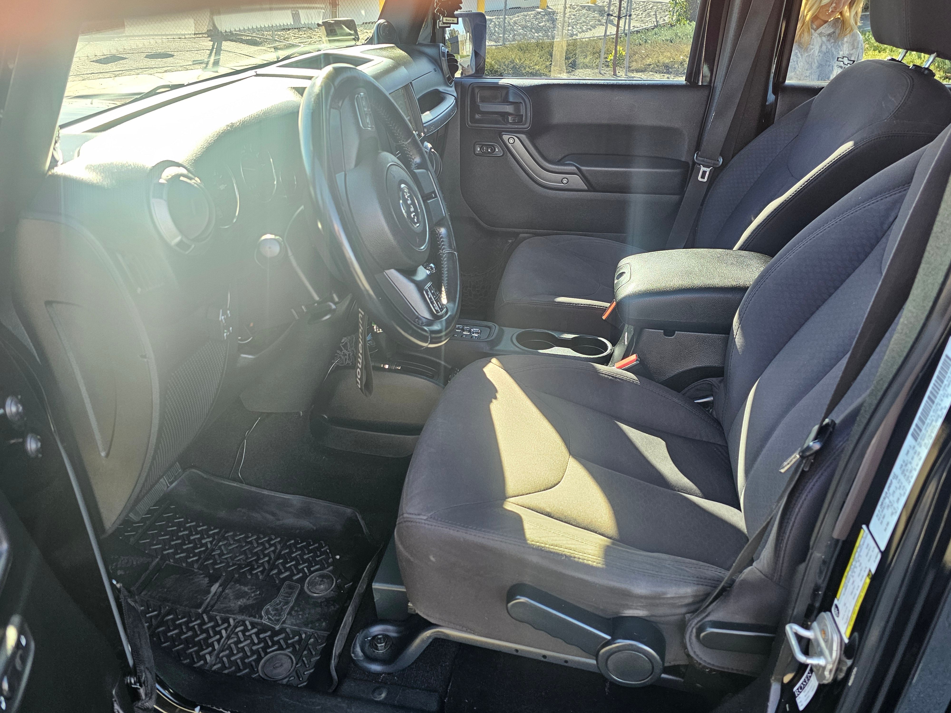 Used 2014 Jeep Wrangler Unlimited Sport w/ Quick Order Package 24S AWD/4WD image 20