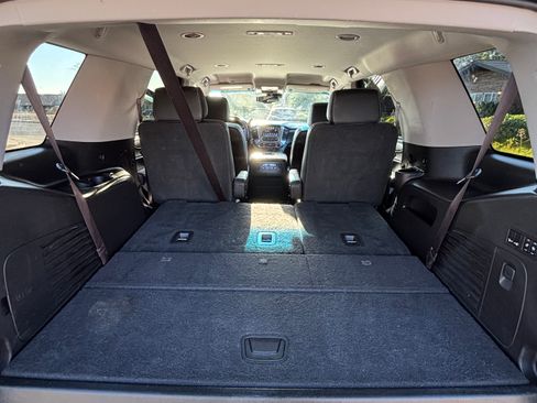 Used 2016 Chevrolet Tahoe LT w/ Luxury Package image 20