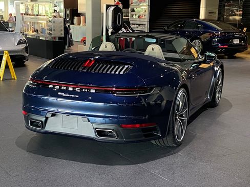 Used 2020 Porsche 911 Carrera image 10