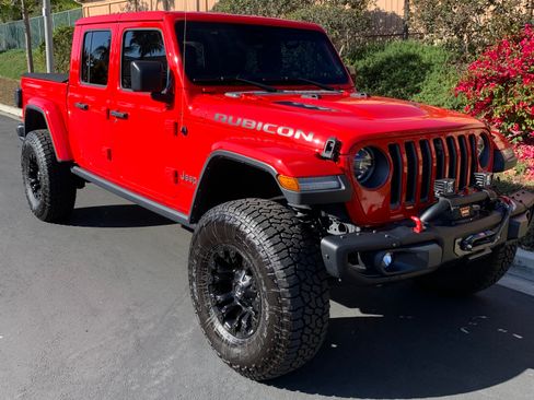 Used 2020 Jeep Gladiator Launch Edition image 1