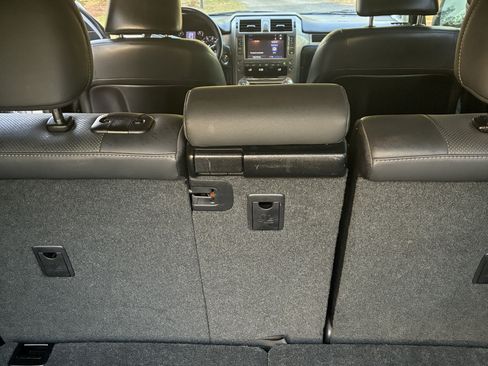 Used 2014 Lexus GX 460 AWD/4WD image 10