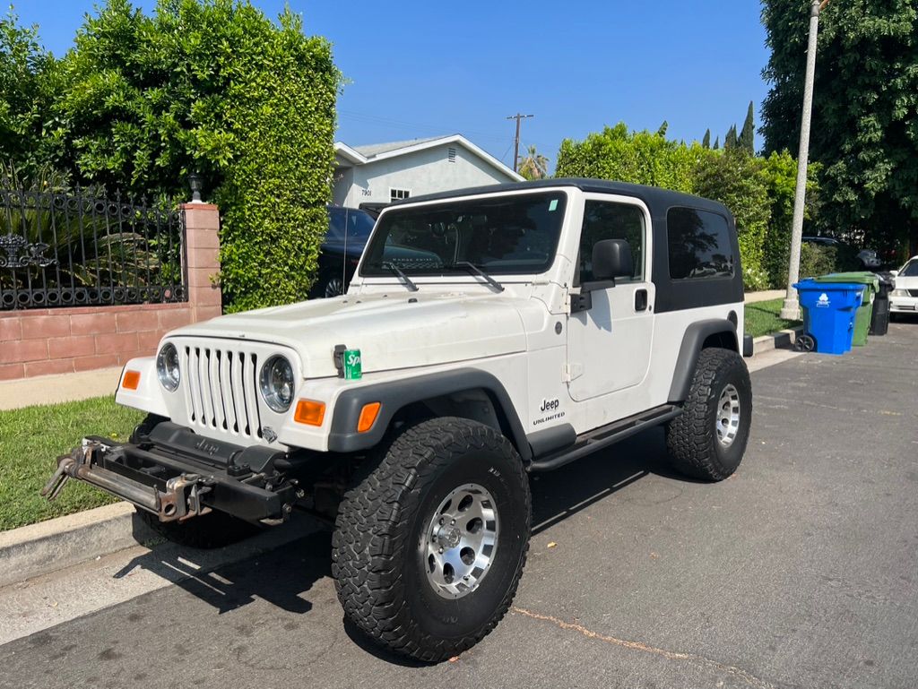 Used 2006 Jeep Wrangler Unlimited AWD/4WD image 2