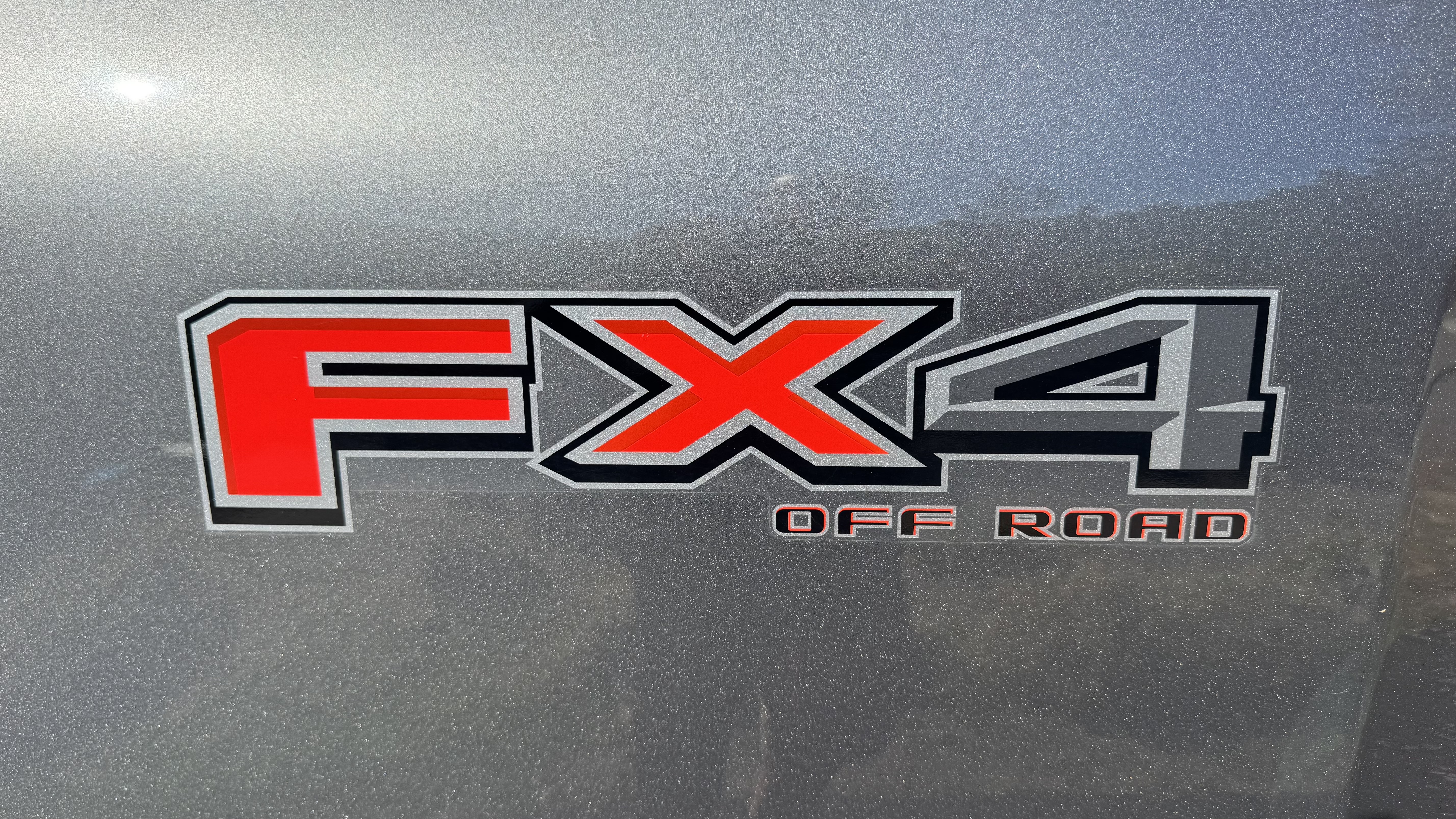 Used 2025 Ford F250 XL w/ FX4 Off-Road Package AWD/4WD image 17