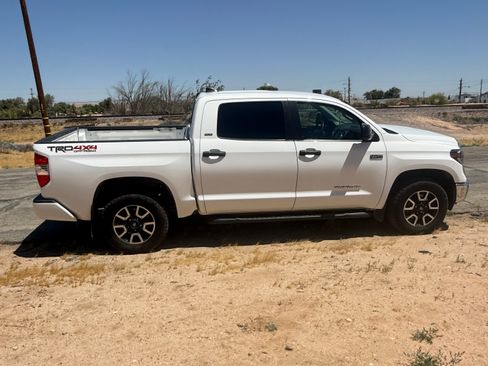 Used 2020 Toyota Tundra SR5 w/ TRD Off-Road Plus Package AWD/4WD image 15