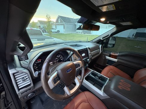 Used 2019 Ford F450 King Ranch w/ King Ranch Ultimate Package AWD/4WD image 11