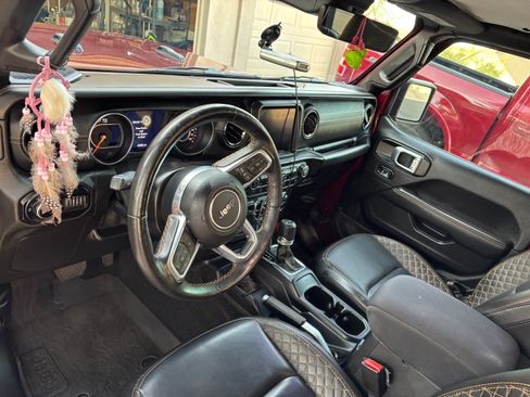 Used 2021 Jeep Wrangler Unlimited Sahara AWD/4WD image 1