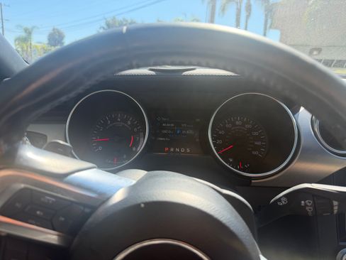 Used 2019 Ford Mustang Premium RWD image 11
