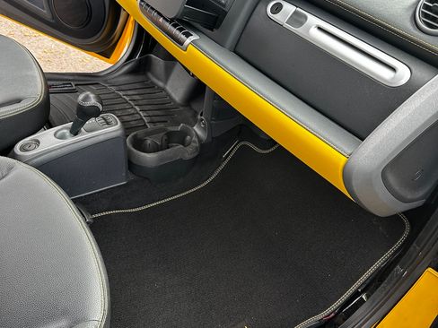 Used 2013 smart fortwo passion image 23