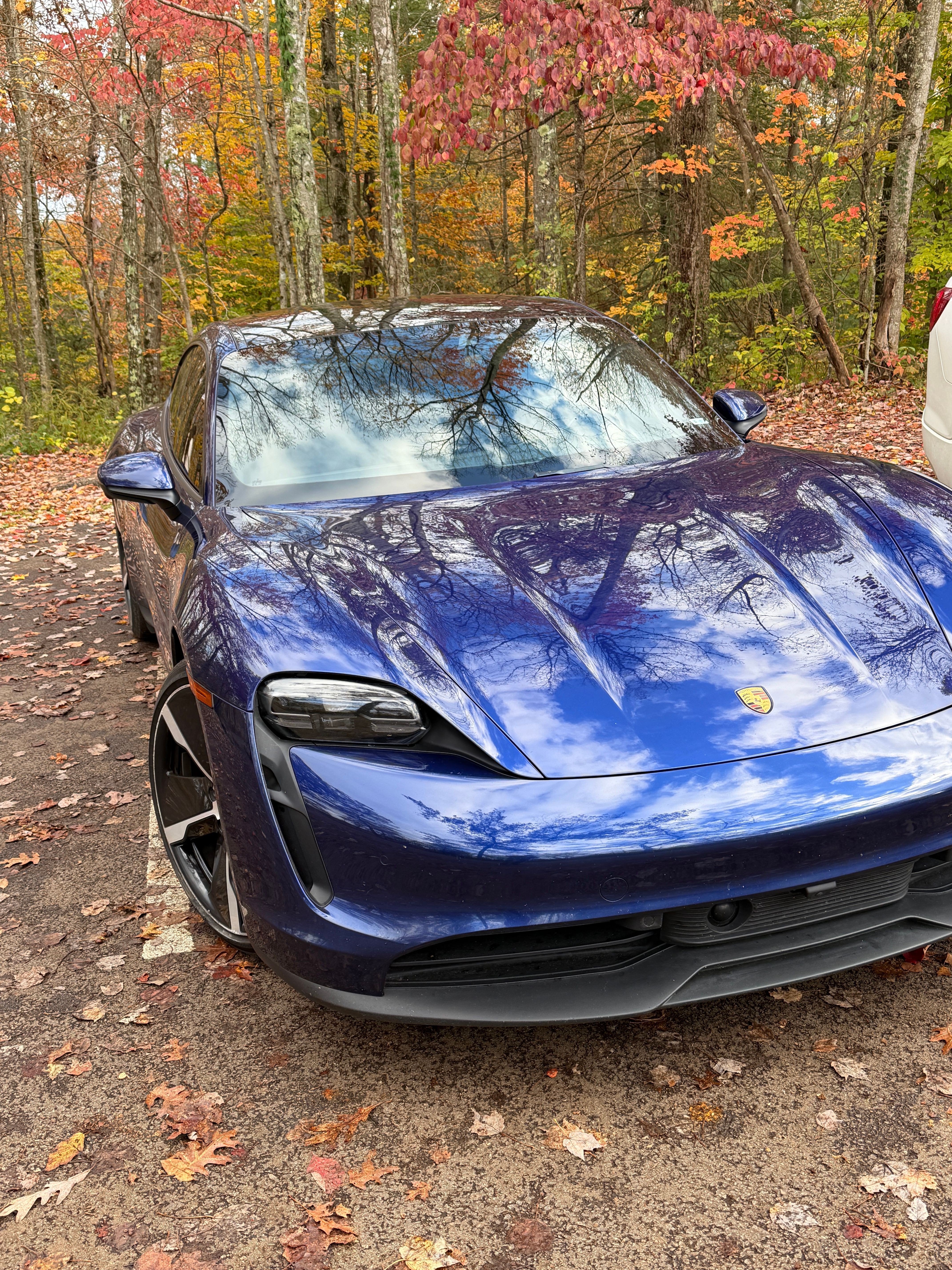 Used 2021 Porsche Taycan RWD image 1