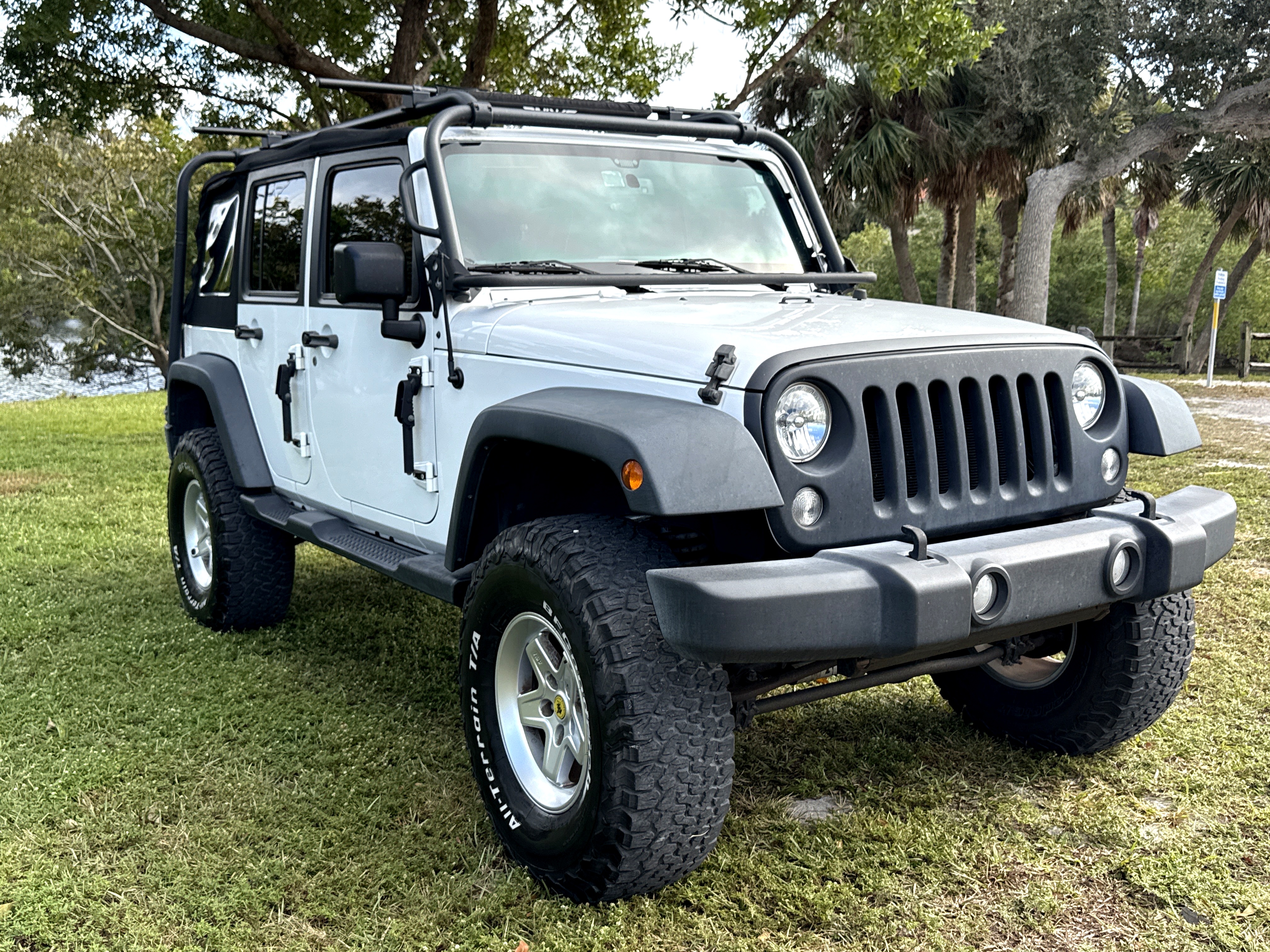 Used 2015 Jeep Wrangler Unlimited Sport w/ Quick Order Package 23S AWD/4WD image 1