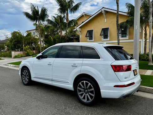 Used 2017 Audi Q7 3.0T Premium Plus w/ Premium Plus Package AWD/4WD image 6