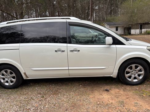 Used 2009 Nissan Quest S w/ Drivers Pkg image 2