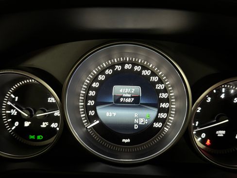 Used 2015 Mercedes-Benz E 350 E 350 4MATIC Wagon 4D image 6