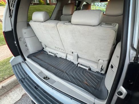 Used 2012 Chevrolet Tahoe LT RWD image 16