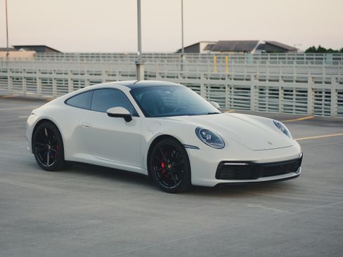 Used 2022 Porsche 911 Carrera S RWD image 11