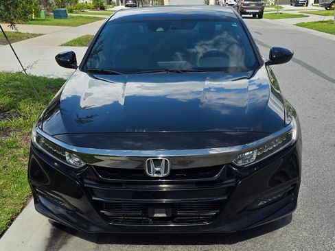 Used 2018 Honda Accord Sport image 4