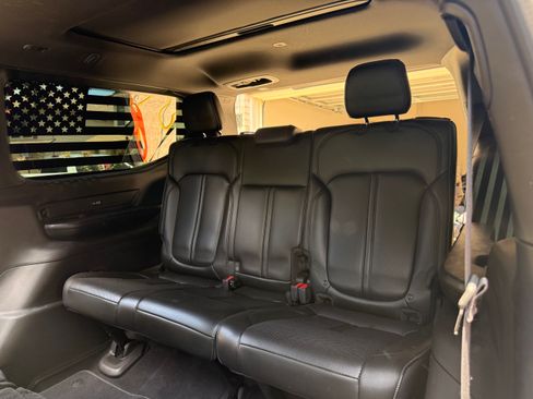 Used 2022 Jeep Wagoneer Series I w/ Premium Group I AWD/4WD image 9