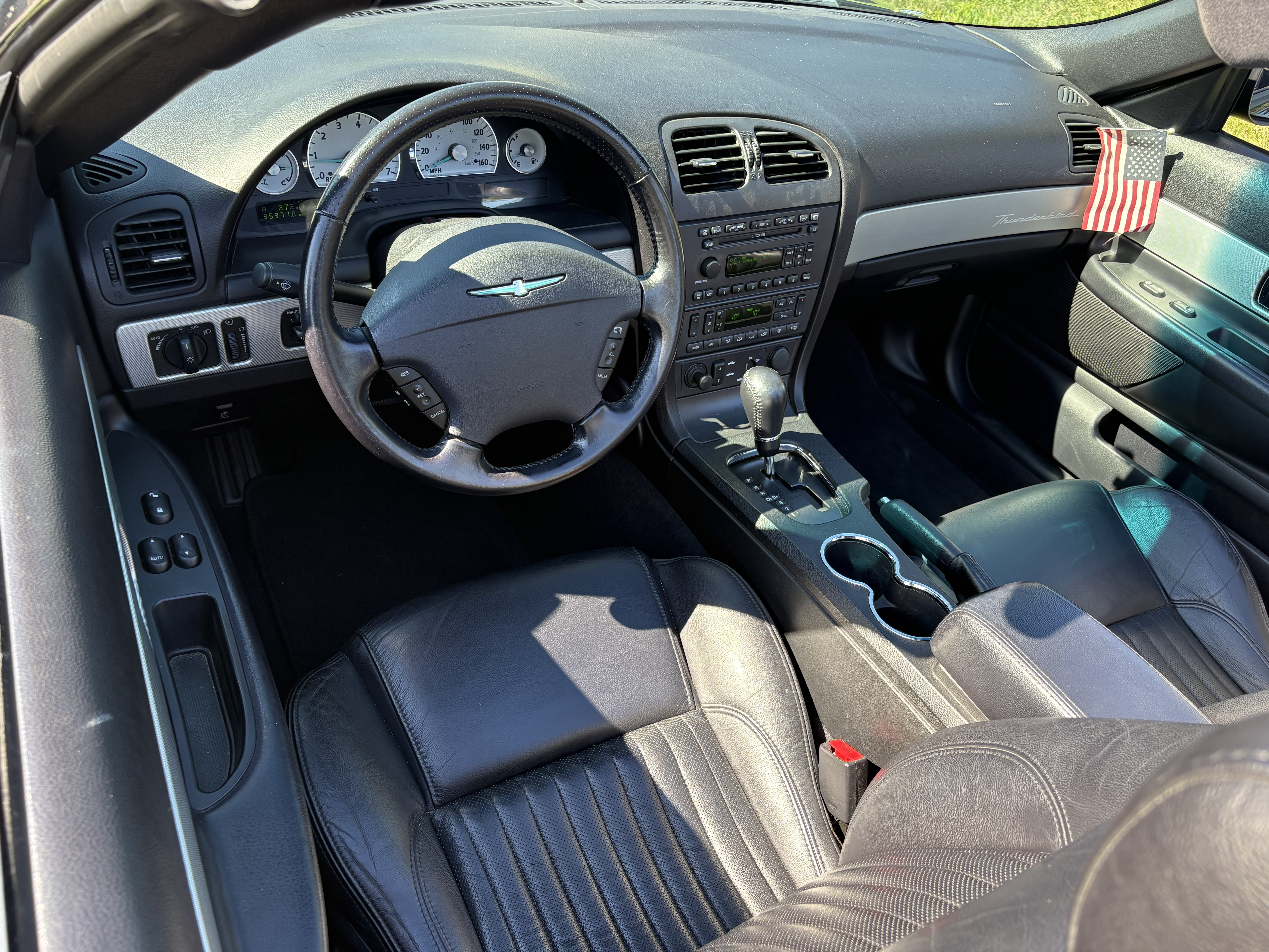 Used 2005 Ford Thunderbird RWD image 13