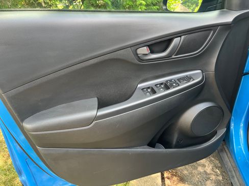 Used 2018 Hyundai Kona SEL FWD image 16