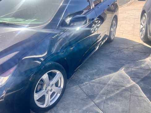 Used 2017 Chevrolet Volt LT image 17