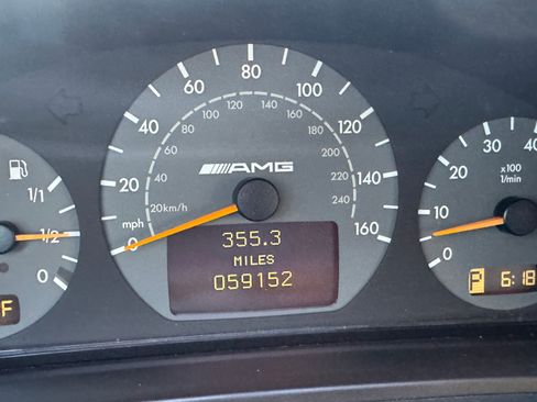 Used 2002 Mercedes-Benz CLK 55 AMG Cabriolet image 19