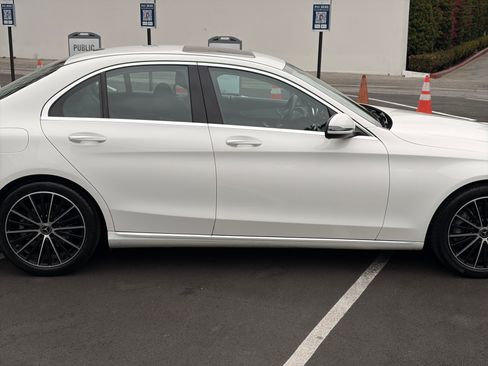 Used 2019 Mercedes-Benz C 300 Sedan image 8