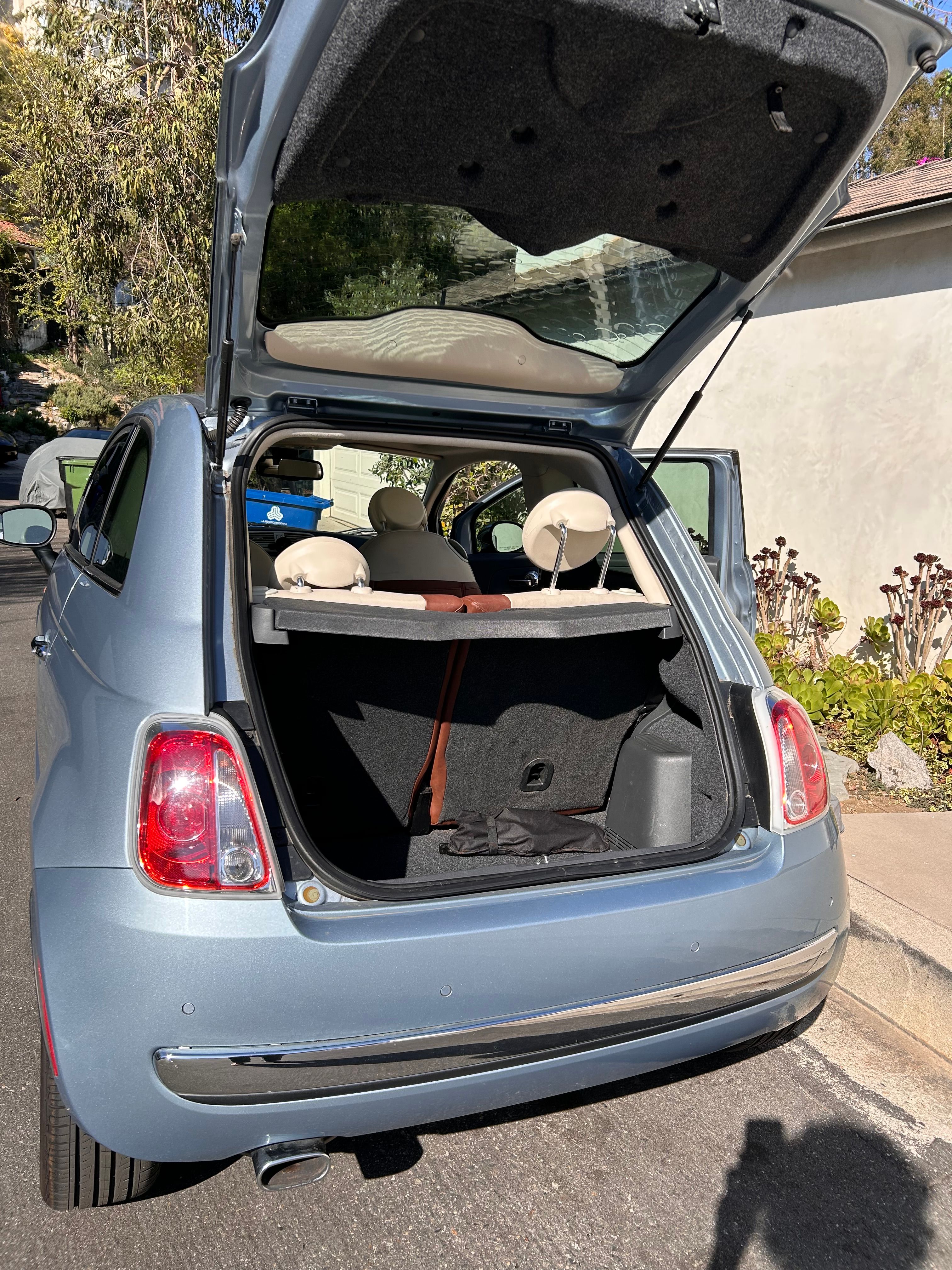 Used 2013 FIAT 500 Lounge w/ Luxury Leather Pkg FWD image 5