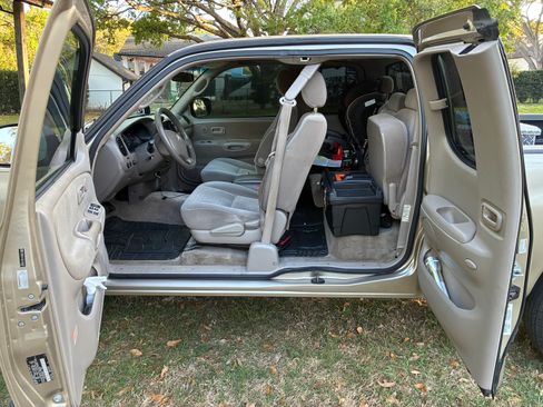 Used 2006 Toyota Tundra SR5 image 8