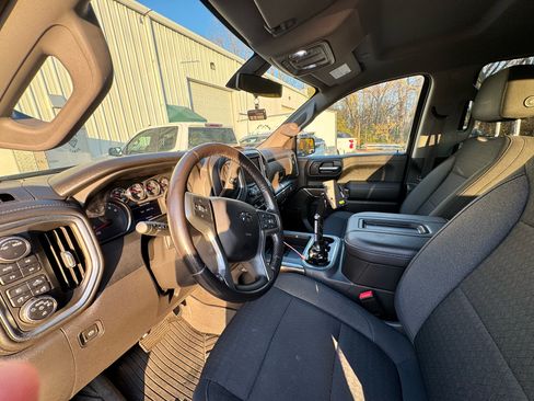 Used 2022 Chevrolet Silverado 1500 RST image 5