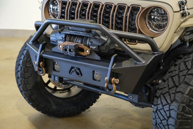 Used 2024 Jeep Gladiator Sport AWD/4WD image 18
