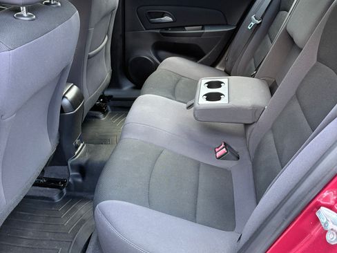 Used 2014 Chevrolet Cruze LT FWD image 19