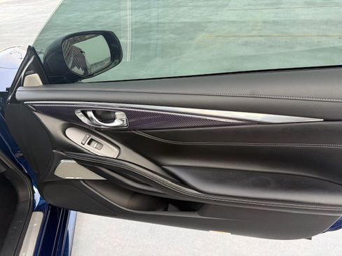 Used 2017 INFINITI Q60 Red Sport 400 RWD image 16