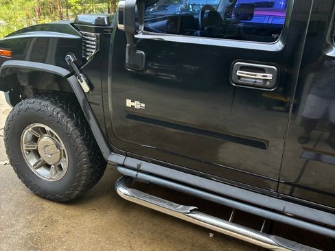 Used 2004 HUMMER H2 AWD/4WD image 12