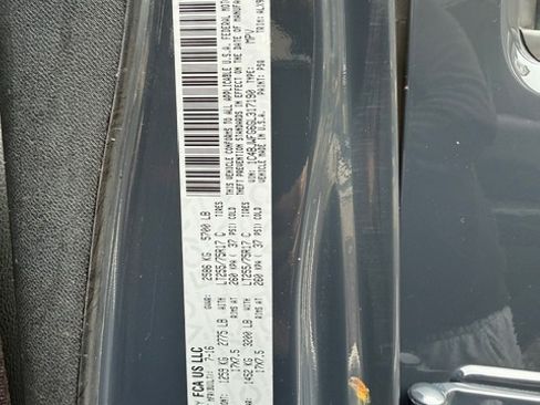 Used 2016 Jeep Wrangler Unlimited Rubicon image 27