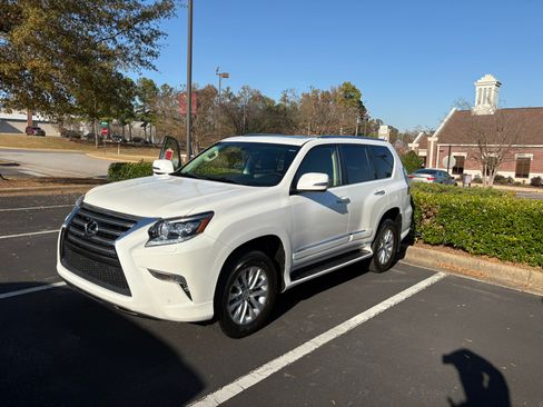 Used 2018 Lexus GX 460 Premium image 1