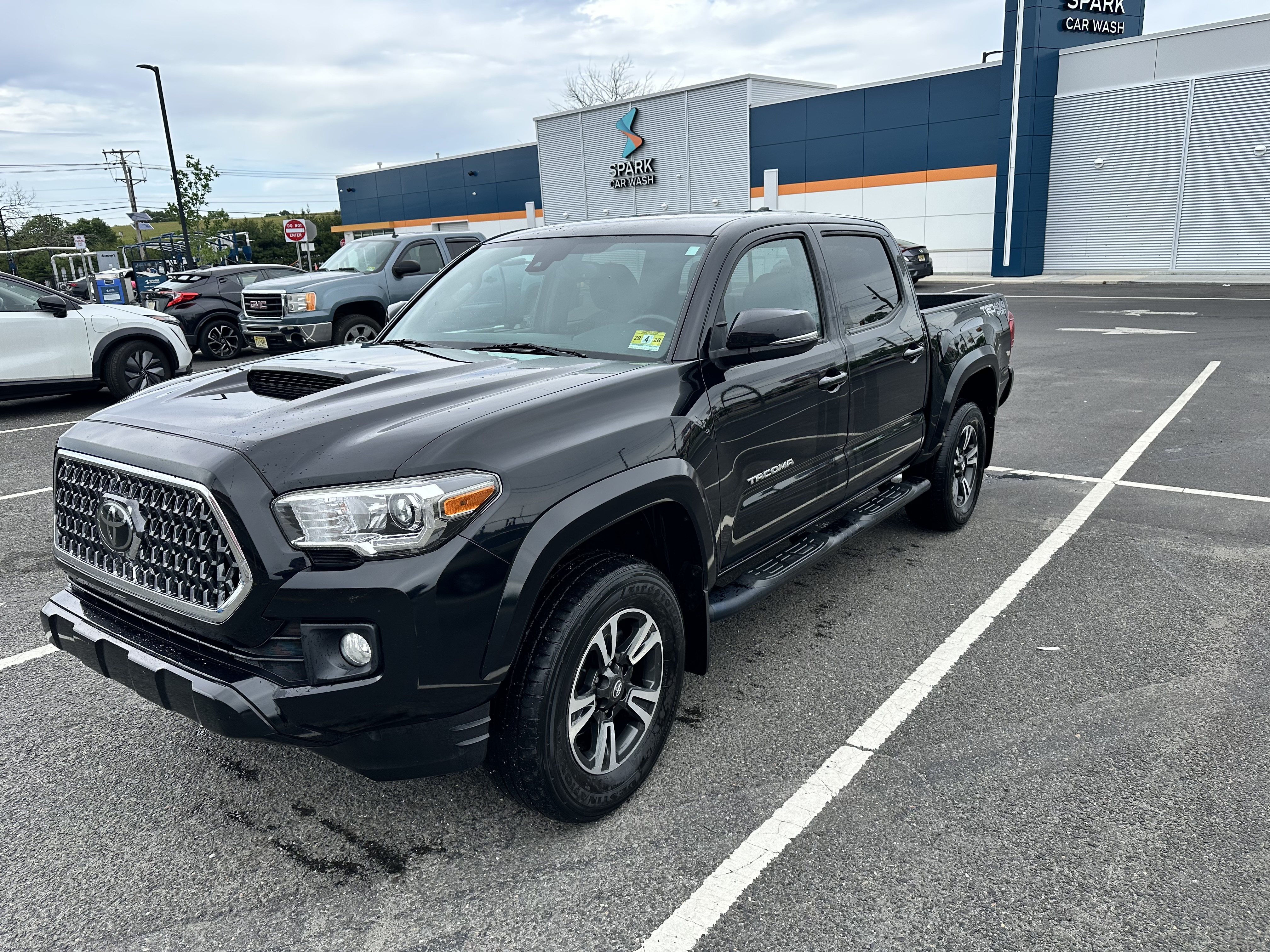 Used 2019 Toyota Tacoma TRD Sport AWD/4WD image 11