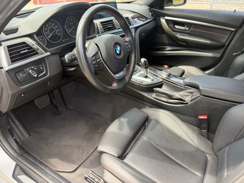 Used 2017 BMW 330e RWD image 13