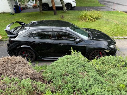 Used 2019 Honda Civic Type R image 5