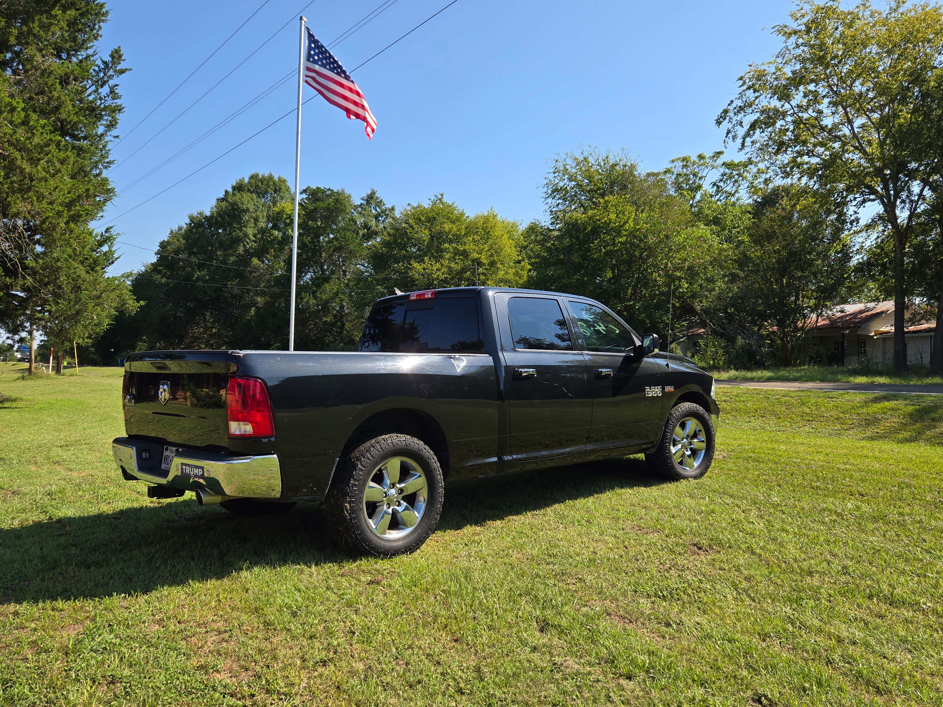 Used 2017 RAM 1500 Big Horn RWD image 5