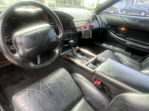 Used 1996 Chevrolet Corvette Coupe RWD image 31