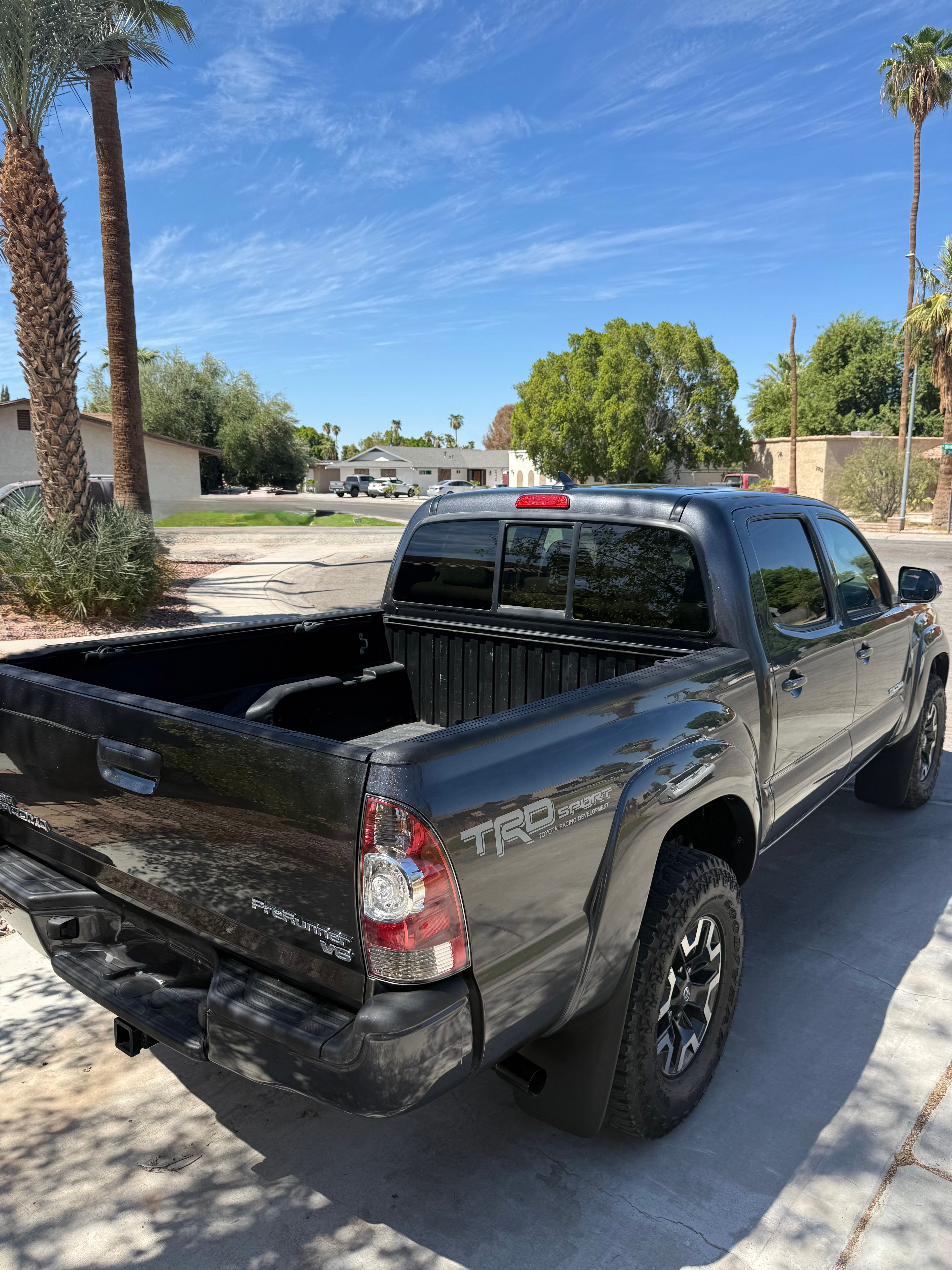 Used 2015 Toyota Tacoma PreRunner w/ TRD Sport Package RWD image 2