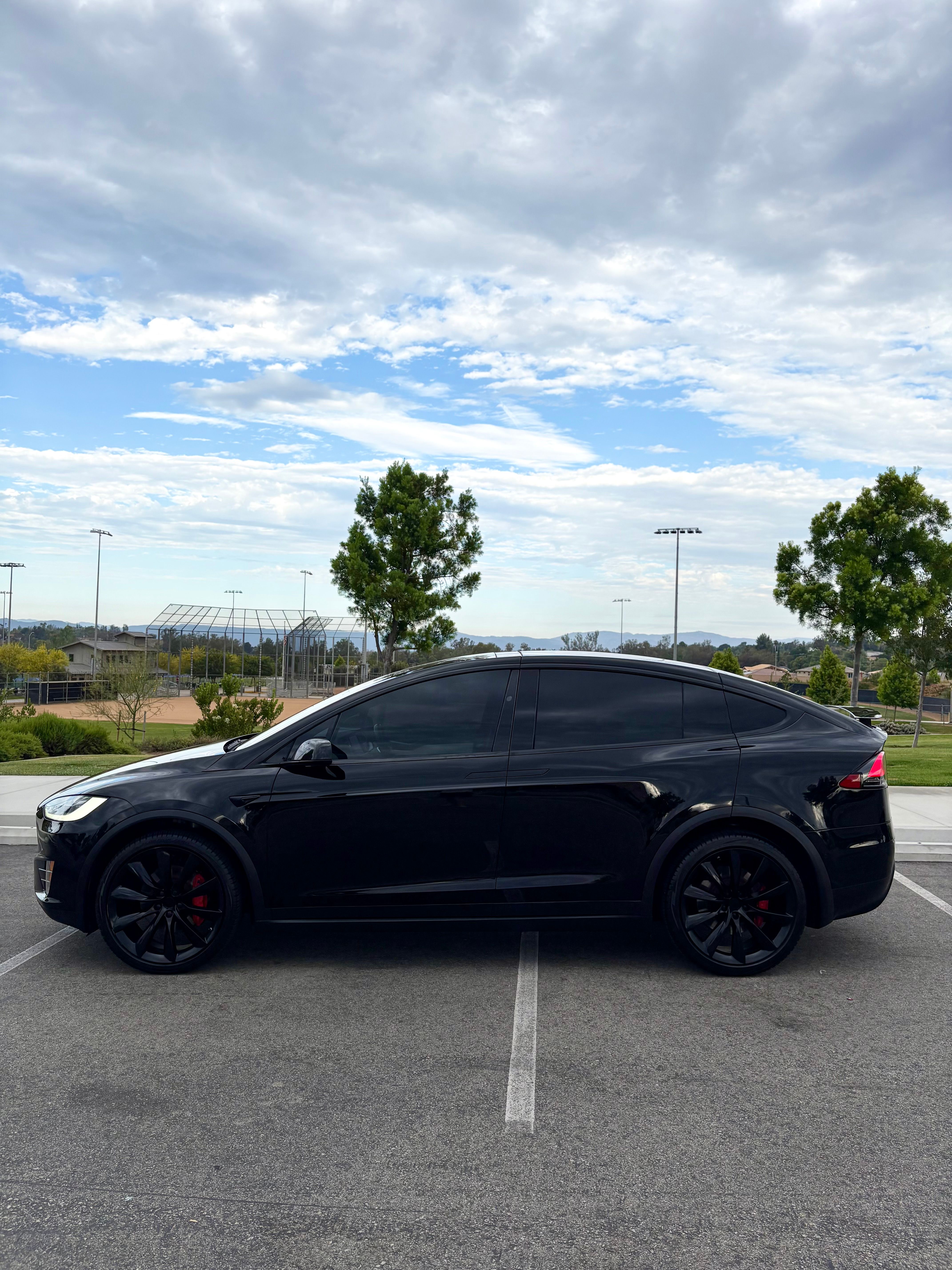 Used 2016 Tesla Model X 75D AWD/4WD image 4