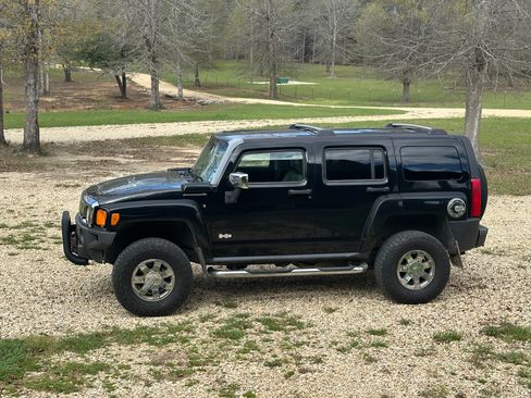 Used 2006 HUMMER H3 w/ Chrome Appearance Package image 4