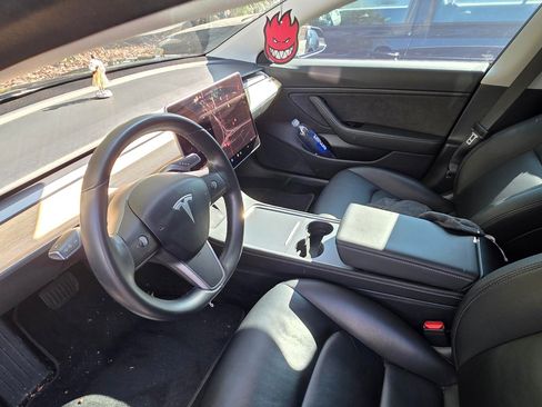 Used 2018 Tesla Model 3 Long Range image 8