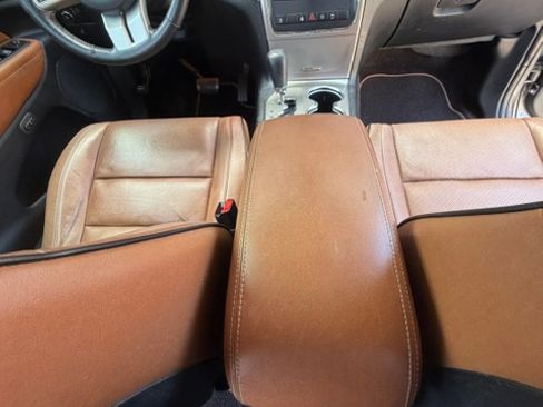 Used 2011 Jeep Grand Cherokee Overland Summit image 17