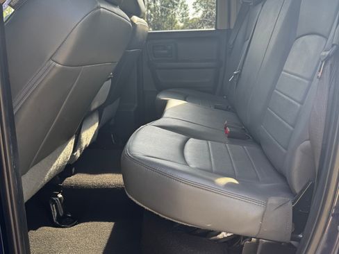 Used 2019 RAM 1500 Express image 11