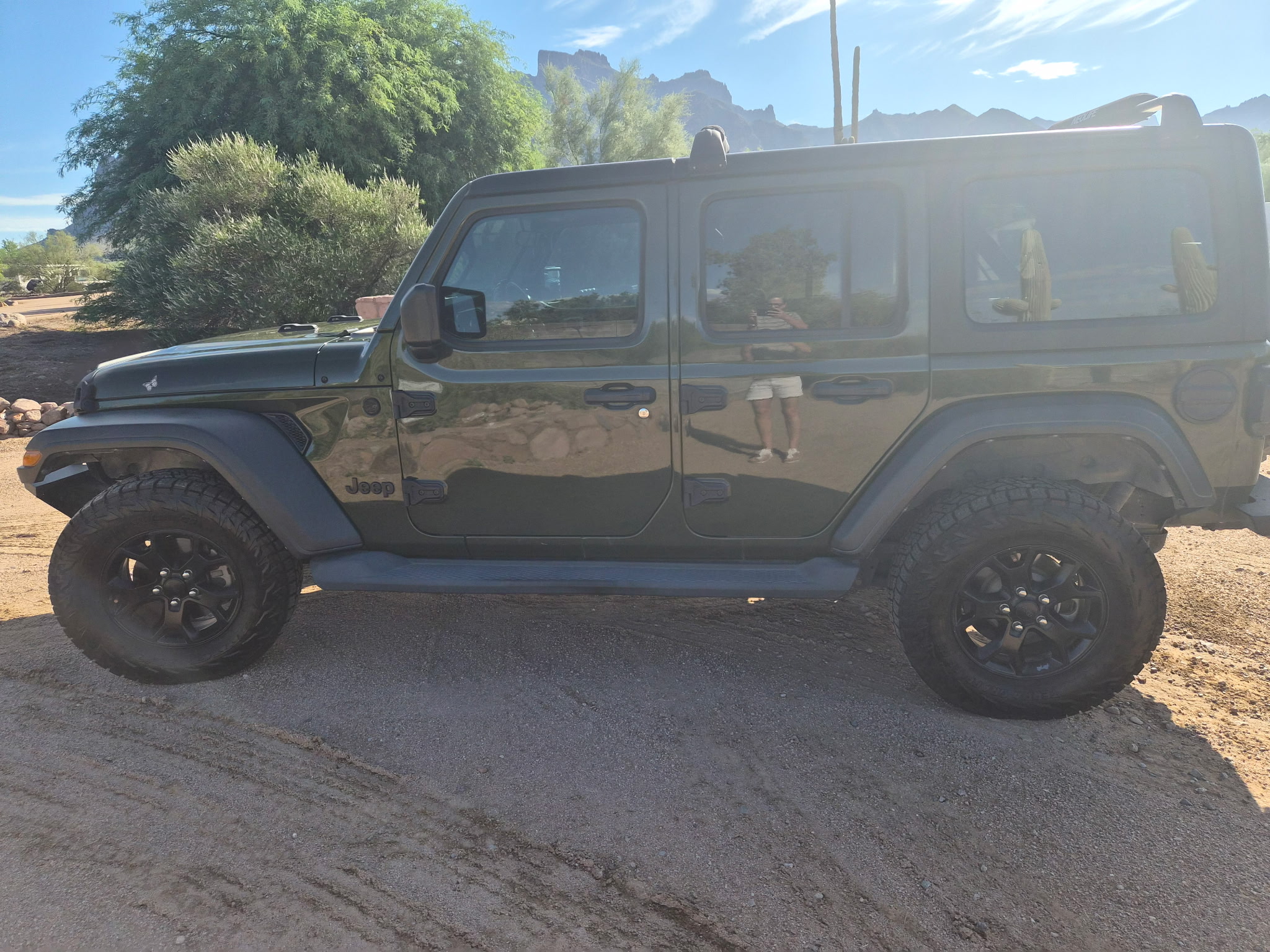 Used 2022 Jeep Wrangler Unlimited Sport AWD/4WD image 2