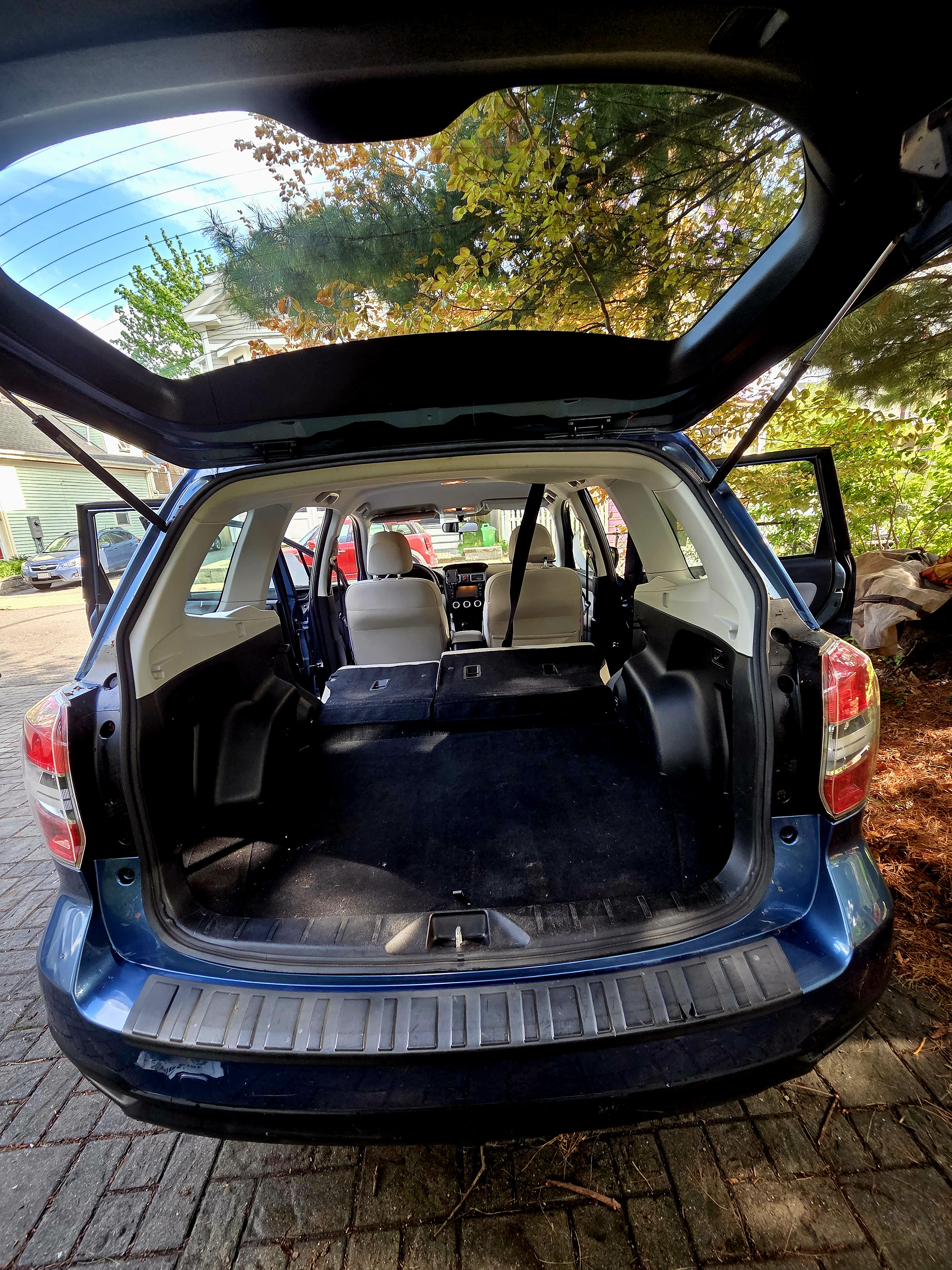Used 2016 Subaru Forester 2.5i AWD/4WD image 11