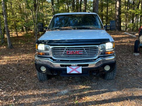 Used 2002 GMC Sierra 2500 4x4 Crew Cab HD w/ SLT Marketing Option Pkg image 2